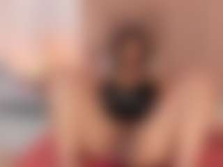 GahiaBelucci's Live Sex Cam Show