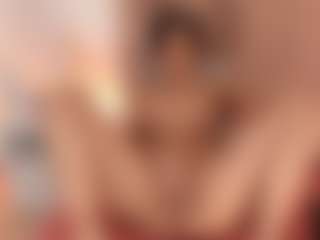 GahiaBelucci's Live Sex Cam Show