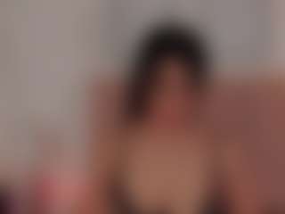GahiaBelucci's Live Sex Cam Show