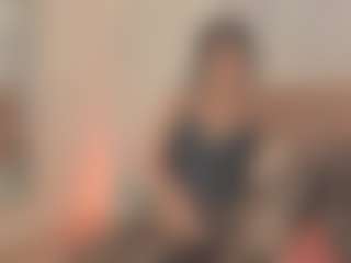 GahiaBelucci's Live Sex Cam Show