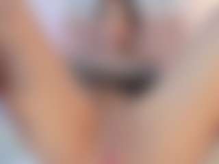GahiaBelucci's Live Sex Cam Show
