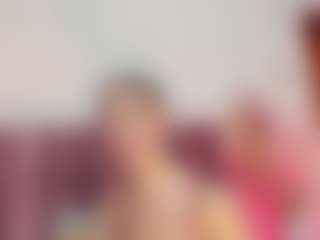 Live cam show with KeimyWildee - Natural on CamClone