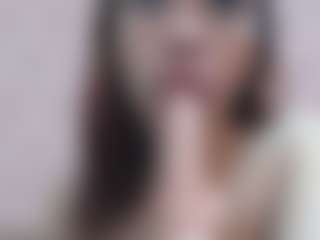 Live cam show with luna-hawks - Curvy Small Tits on Soda Cam