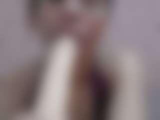 Live cam show with luna-hawks - Body Massage on Camsoda