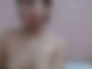Live cam show with luna-hawks - Camel Toe on madthumbs