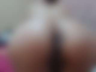 Live cam show with luna-hawks - Camel Toe on madthumbs
