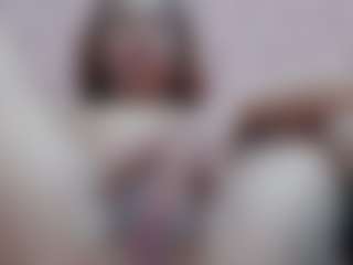 Live cam show with luna-hawks - Delicious on Soda Cam