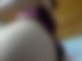 Live cam show with luna-hawks - Red Hair on TastyBlacksLive