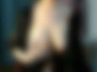 Live cam show with madisonmi - Petite on Milfs Live