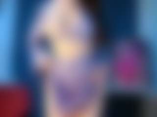 Live cam show with madisonmi - Striptease on AdultVida.com