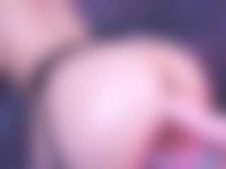 Live cam show with MentallyMonika - College on Chatstar