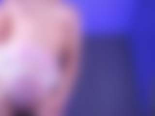 Live cam show with MentallyMonika - Erotic Dance on SmokeAndPoke