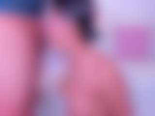 Live cam show with NicoleRomano - Tease on CamSextacy