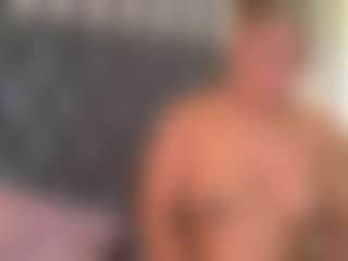 Live cam show with NORTHY KING - Striptease on crypto-cams