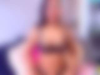 𝓝𝓸𝓻𝓽𝓱𝔂 𝓢𝓺𝓾𝓲𝓻𝓽𝔂's Live Sex Cam Show