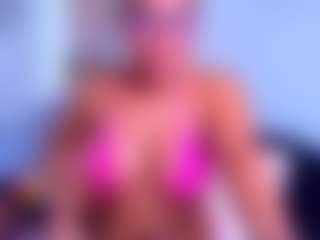 𝓝𝓸𝓻𝓽𝓱𝔂 𝓢𝓺𝓾𝓲𝓻𝓽𝔂's Live Sex Cam Show
