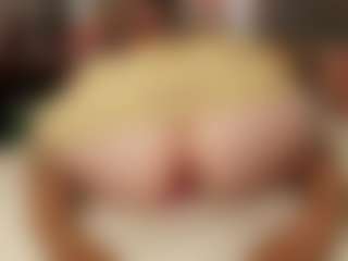 Rabbits-hole's Live Sex Cam Show
