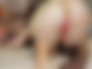 Rabbits-hole's Live Sex Cam Show