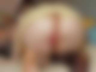 Rabbits-hole's Live Sex Cam Show