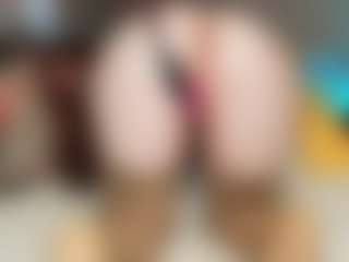 Rabbits-hole's Live Sex Cam Show