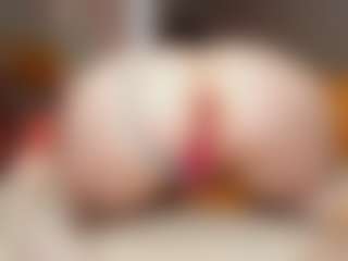 Rabbits-hole's Live Sex Cam Show