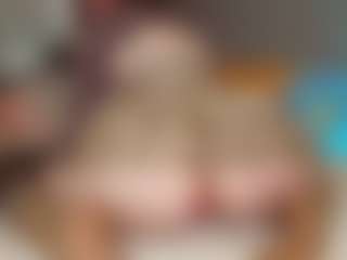 Rabbits-hole's Live Sex Cam Show
