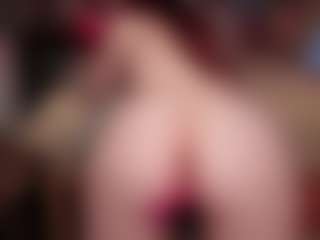 Rabbits-hole's Live Sex Cam Show
