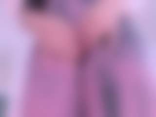 SeleneLujan MILF webcam performer live streaming