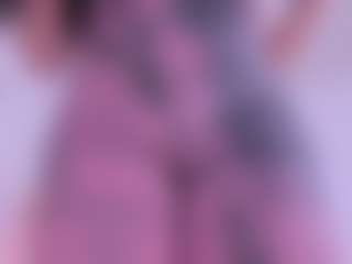 SeleneLujan MILF webcam performer live streaming