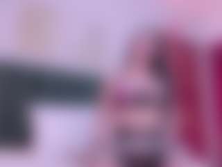 SeleneLujan MILF webcam performer live streaming