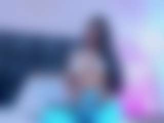 SeleneLujan MILF webcam performer live streaming