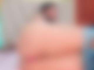 SeleneLujan MILF webcam performer live streaming