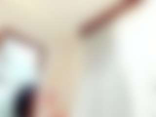 SeleneLujan MILF webcam performer live streaming