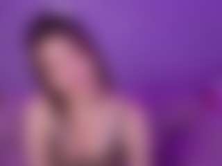 Live cam show with xnaughtyfox - Brown Hair Petite on Free Soda