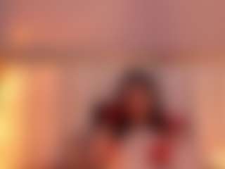 Live cam show with AnnaaBrooks - Brown Hair MILF on Fling VIP Chat