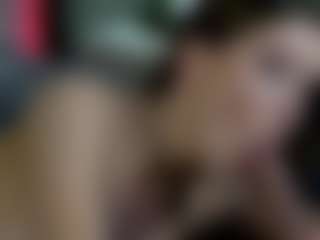 Live cam show with GwenAir - Brown Hair on liverealitysex.com