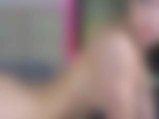 Live cam show with GwenAir - Brown Hair on Uber Horny