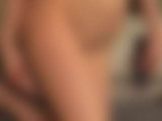 Live cam show with GwenAir - Handjob on Camsoda