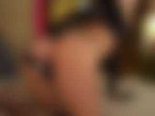 Live cam show with GwenAir - Handjob on SquirtSoMuch