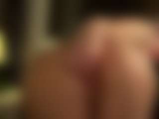 Live cam show with GwenAir - Domination on Dolls Live