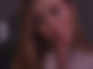 Live cam show with GwenAir - Brown Hair on Camsoda