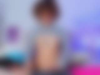 Live cam show with LioraVelvetC - Ebony Petite on xplaylive.com