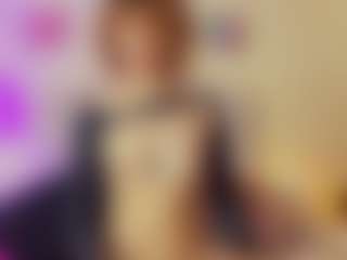 Show de cam en vivo con LioraVelvetC - Facial en Camsoda