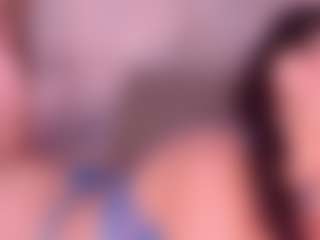 Live cam show with LunaAspenn - Bedroom on iamadamtest123.com