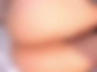 Live cam show with LunaAspenn - Athletic on Fapmatic.com