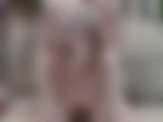MeganLora9's Live Sex Cam Show