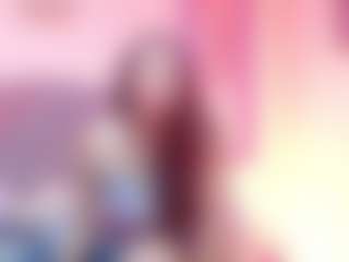naya-10 MILF webcam performer live streaming