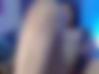 Live cam show with naya-10 - Striptease MILF on Camsoda