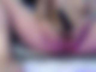 Live cam show with naya-10 - Normal on Camsoda