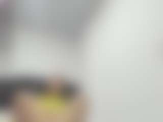 Live cam show with naya-10 - Normal on Camsoda